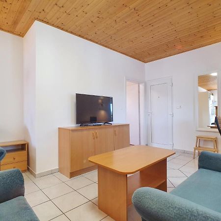 Krisztián Apartmanház Vonyarcvashegy Exterior foto