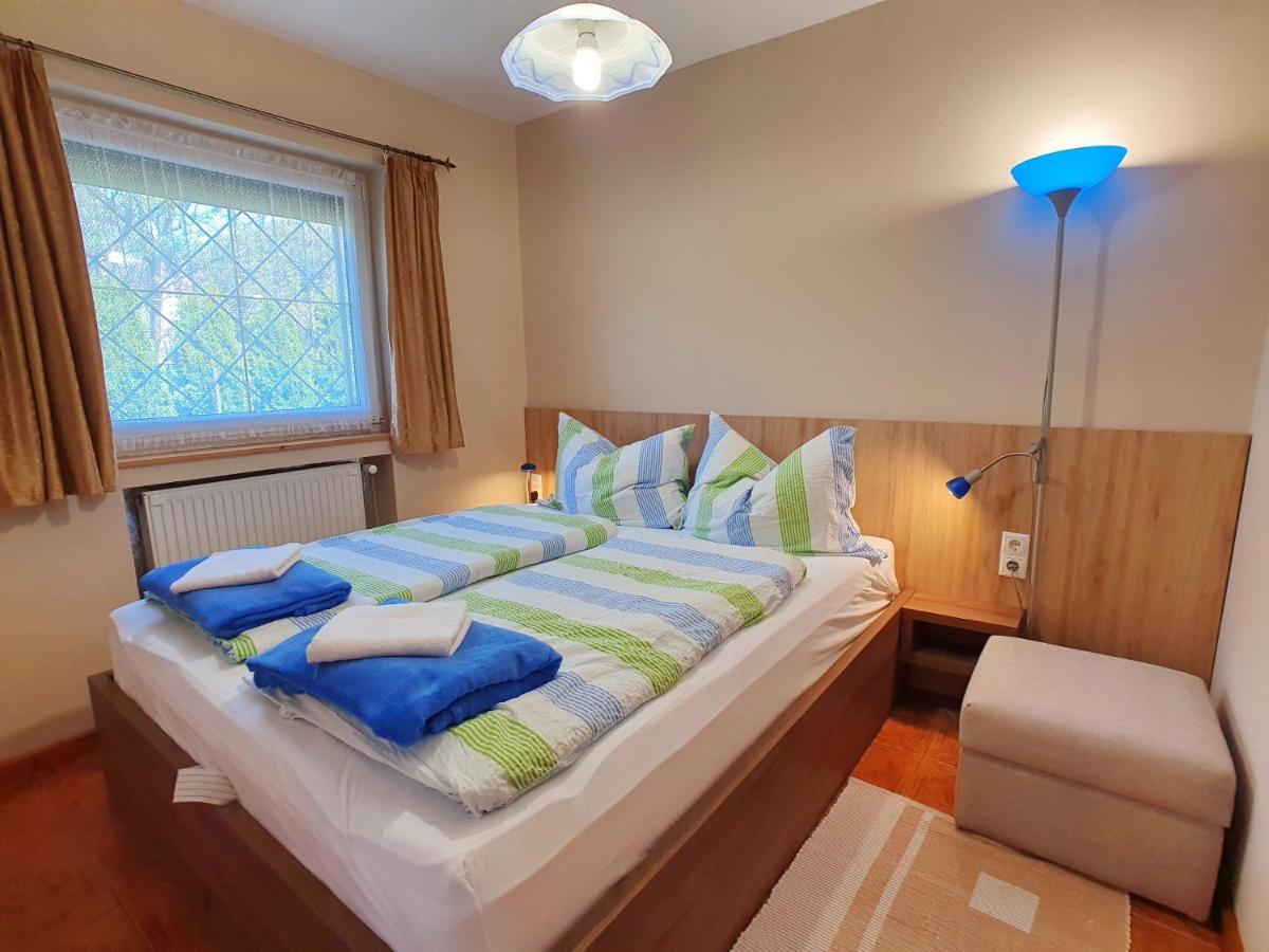 Krisztián Apartmanház Vonyarcvashegy Exterior foto